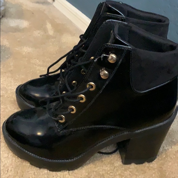 Boots - Picture 1 of 2